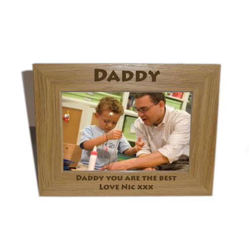 Daddy Wooden Photo frame 6 x 4 - Personalise this frame - Free Engraving - Please email glamgifts50@yahoo co uk